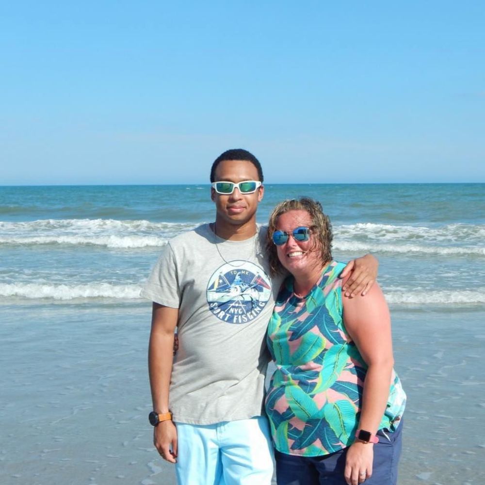 Meet your Posher, April